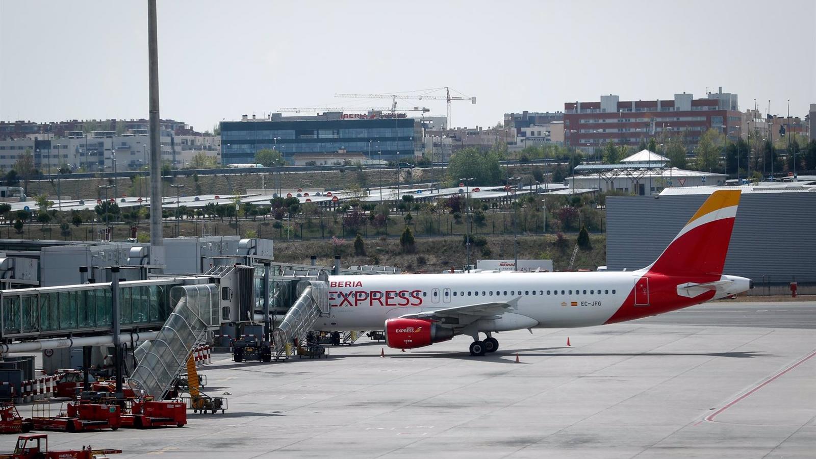 USO convoca una huelga de tripulantes en Iberia Express del 28 de agosto al 6 de septiembre