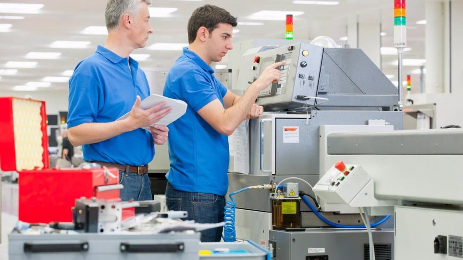 El Gobierno regional ofrece en septiembre más de 12.500 plazas públicas de FP para el curso 2022/23 y cotratará a 600 profesores