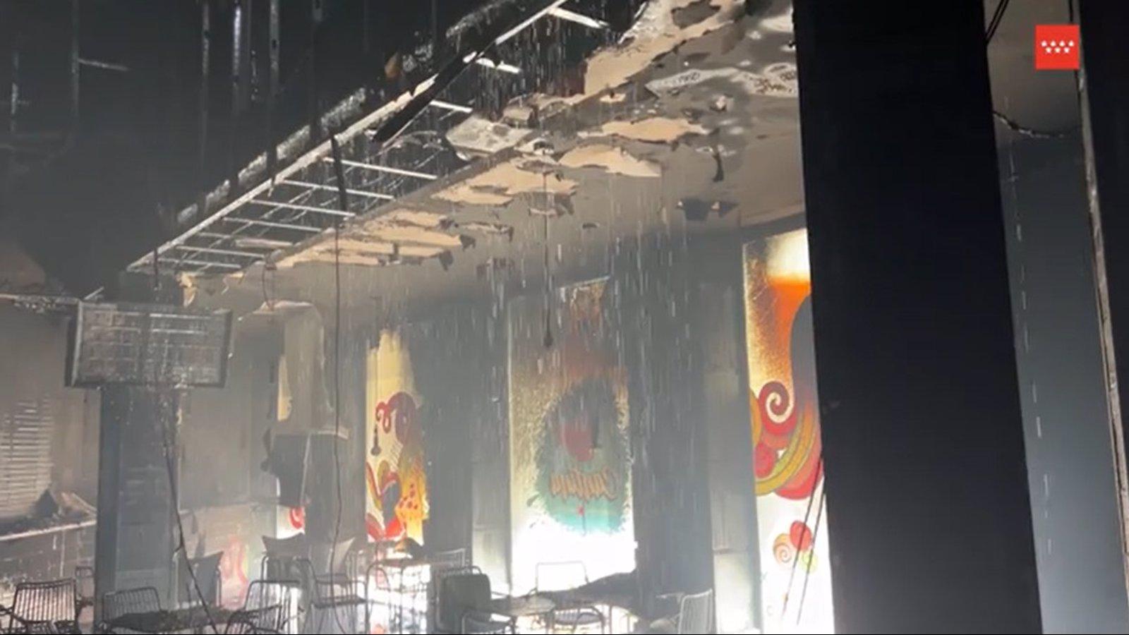  Controlado el fuego en el Heron City de Las Rozas, que deja dos intoxicados y muchos daños materiales