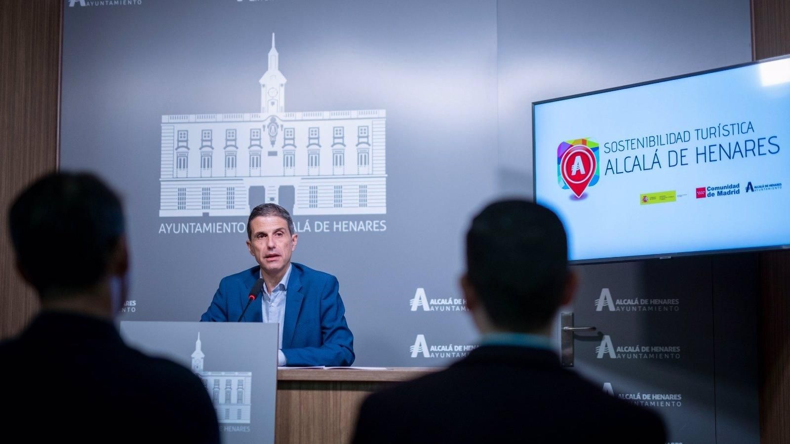 El regidor de Alcalá lamenta que "algunos" hayan querido reventar las fiestas y agradece la labor de la Policía