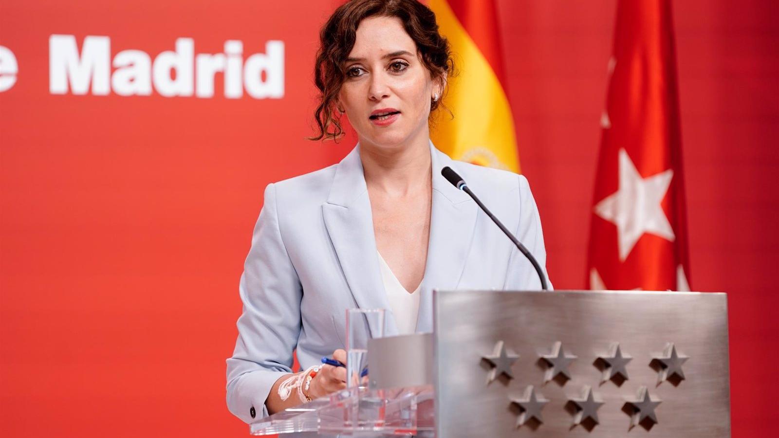 Díaz Ayuso pide a Sánchez que reactive las obras del tren de Navalcarnero porque la Comunidad "no tiene competencias"