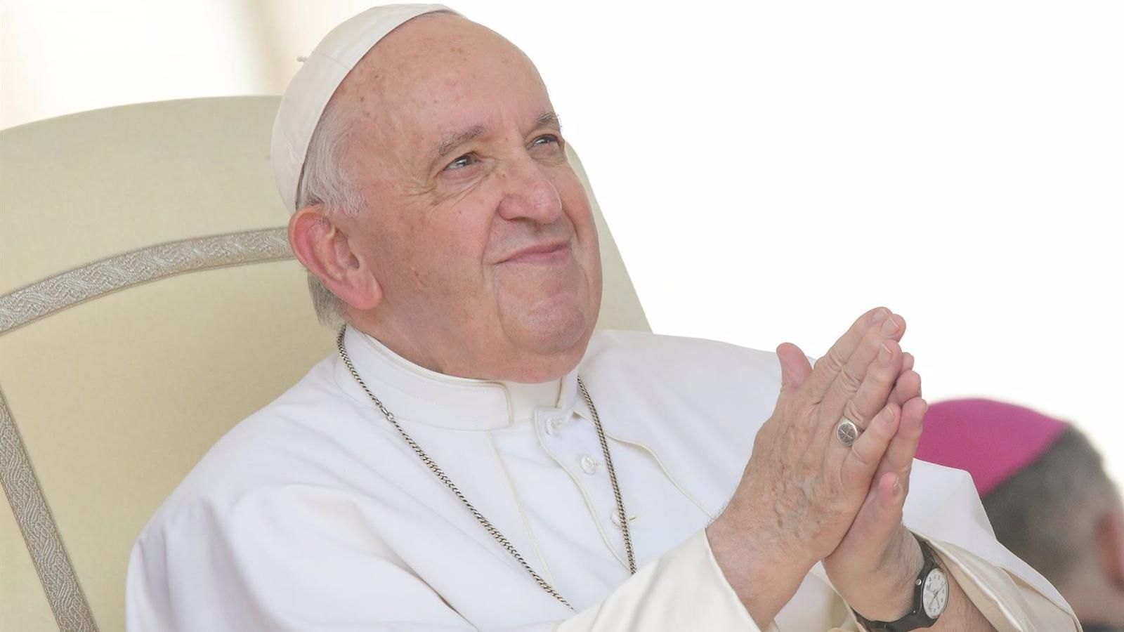 El Papa alerta ante sus diplomáticos de "los riesgos de escalada nuclear" en la guerra en Ucrania