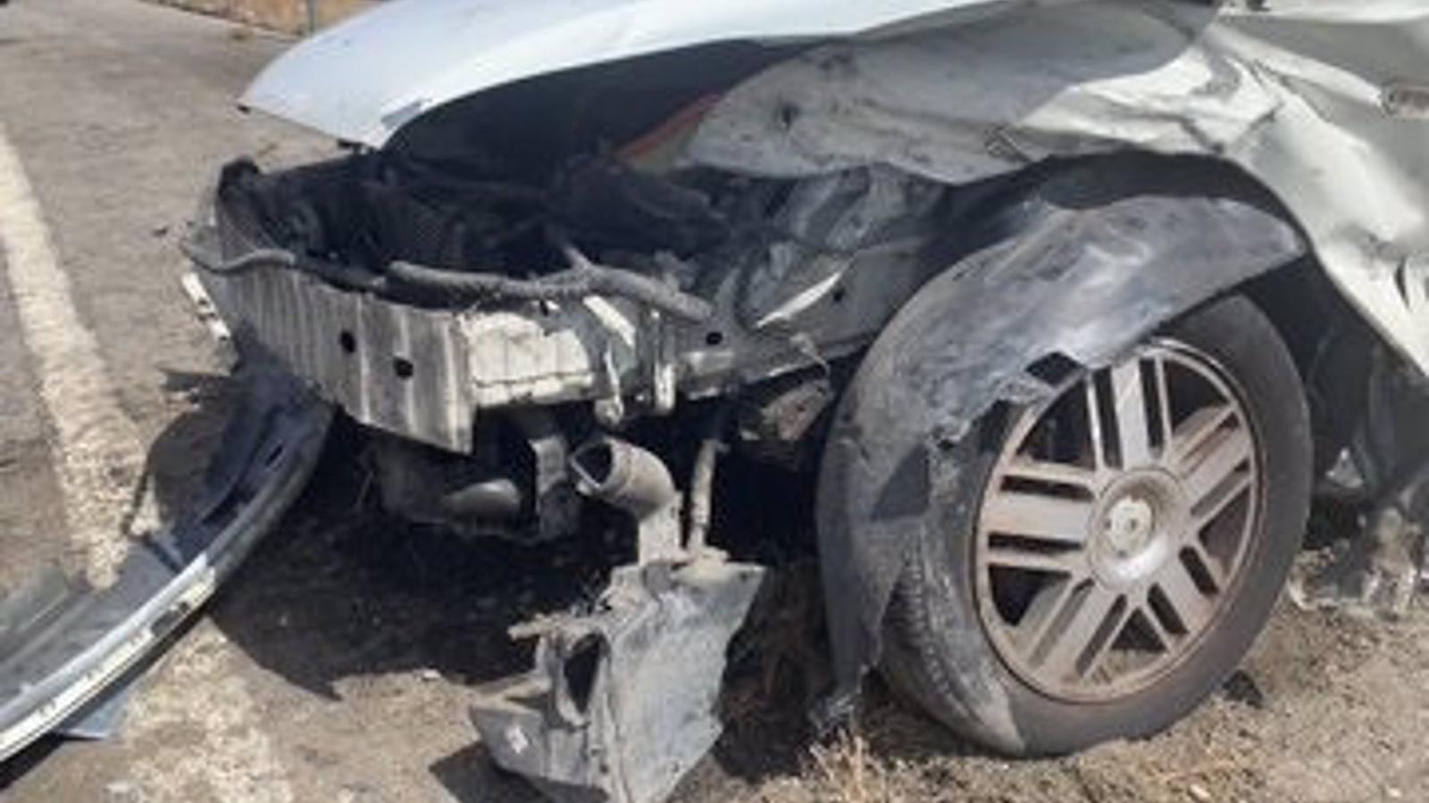 Heridos dos pasajeros de un coche que perdió el control y chocó contra un guadarraíl de la A-42