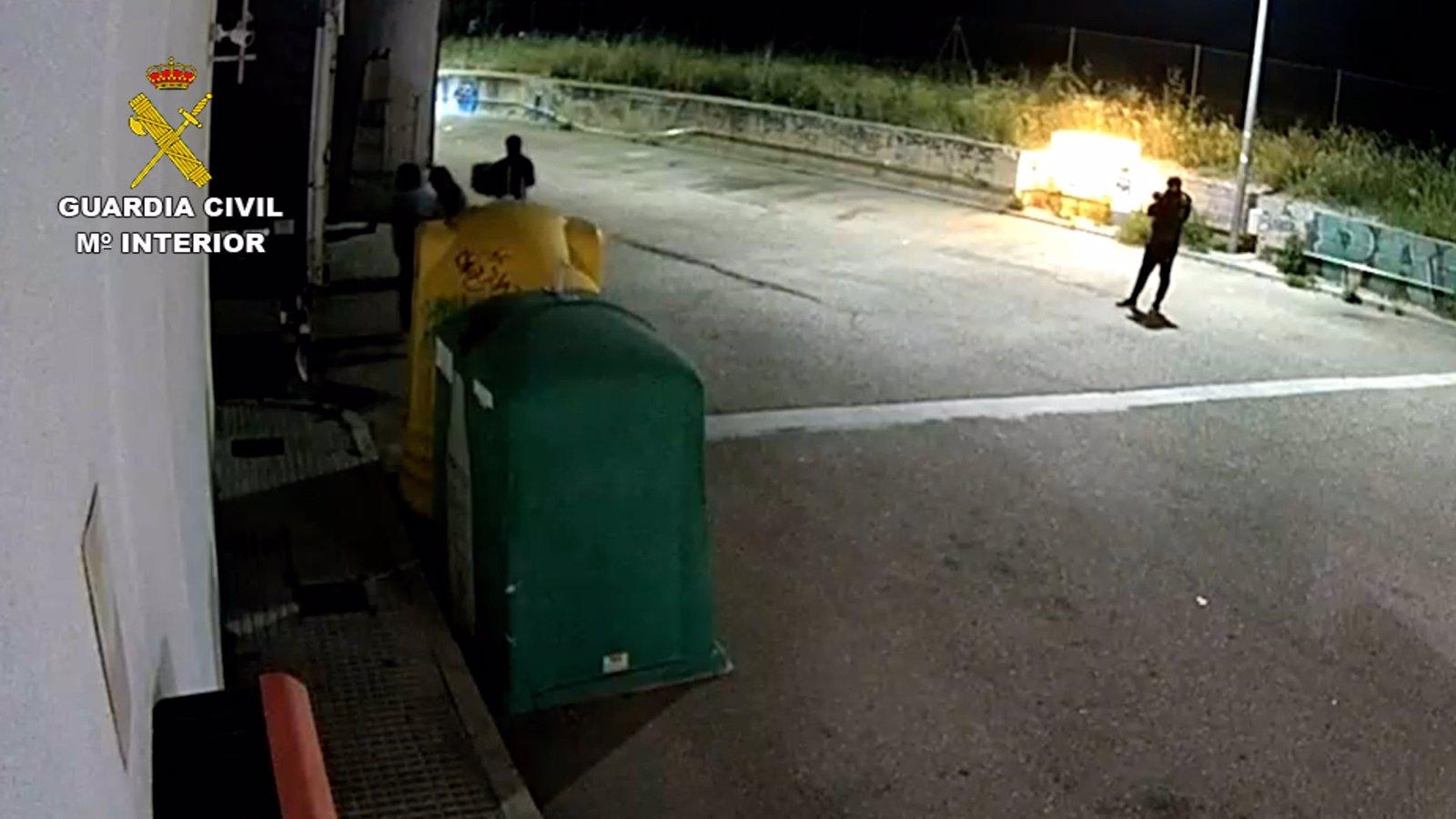  Desarticulado un grupo criminal dedicado al robo de mercancía de camiones en la autovía A-5