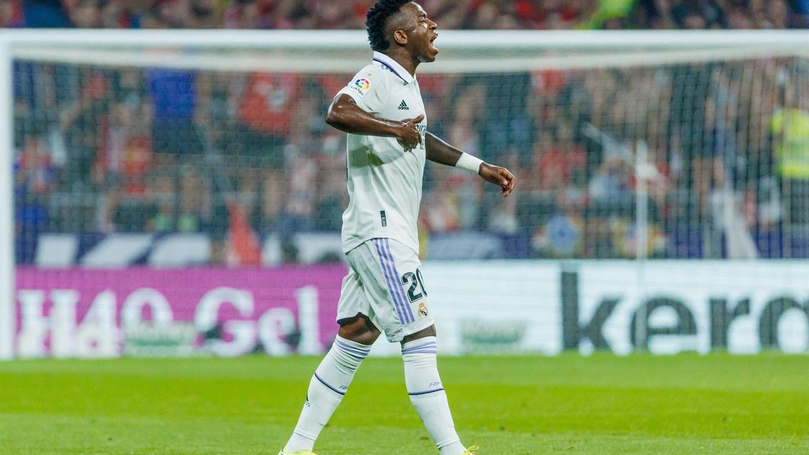 El Atlético de Madrid condena los insultos racistas a Vinícius y expulsará a los socios implicados