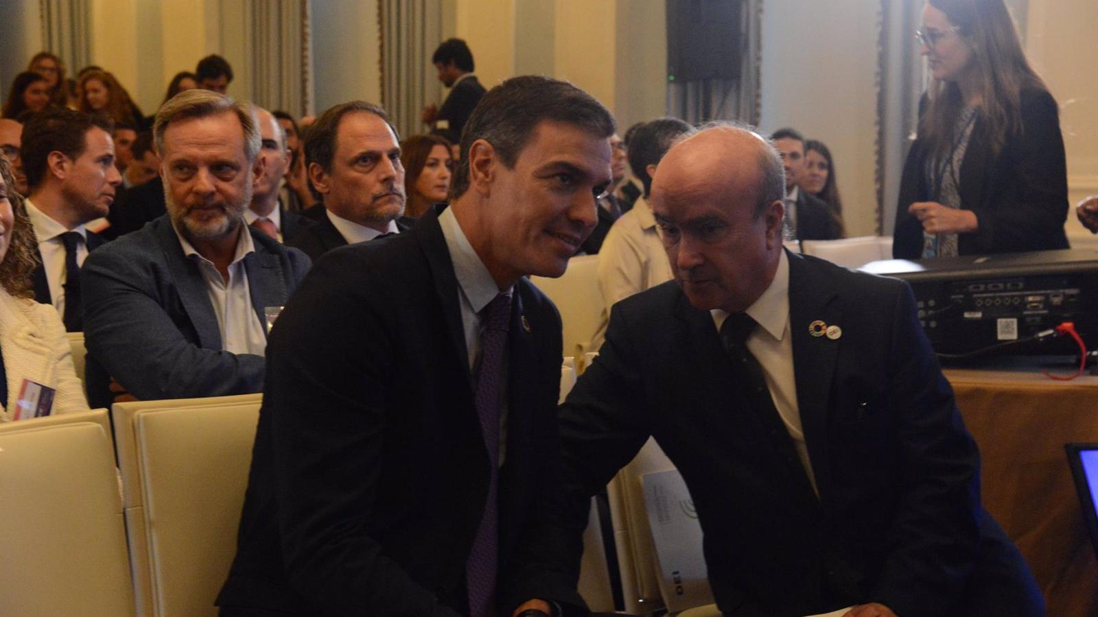 Sánchez anuncia en Nueva York su candidatura para presidir la Internacional Socialista que asimismo quiere modernizar