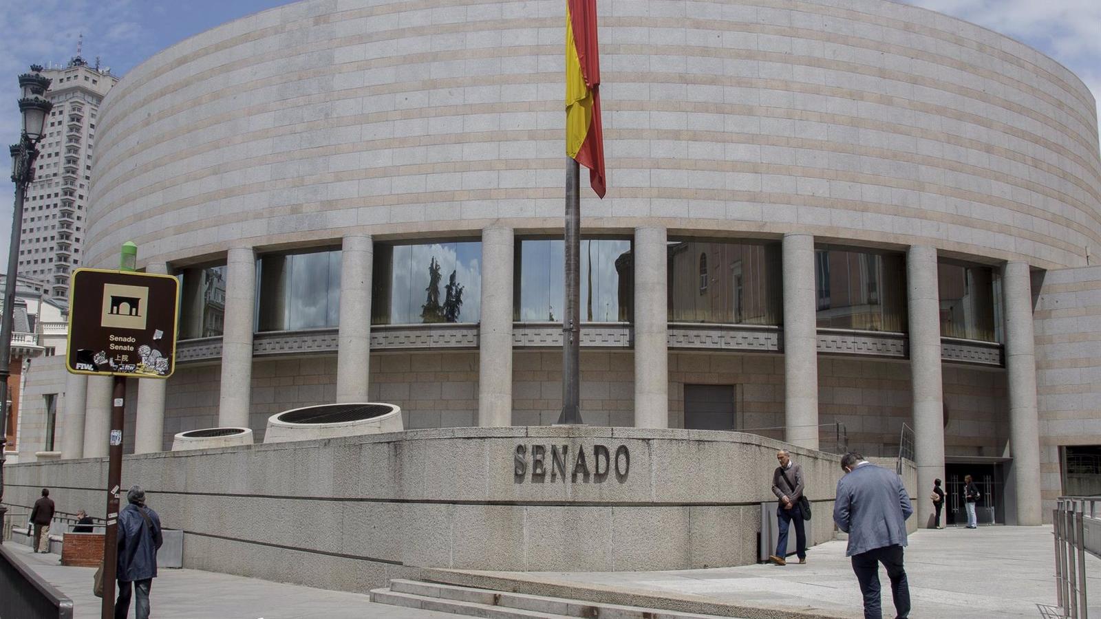 El Senado gasta más de 1,45 millones de euros en los viajes de los senadores durante los seis primeros meses de 2022
