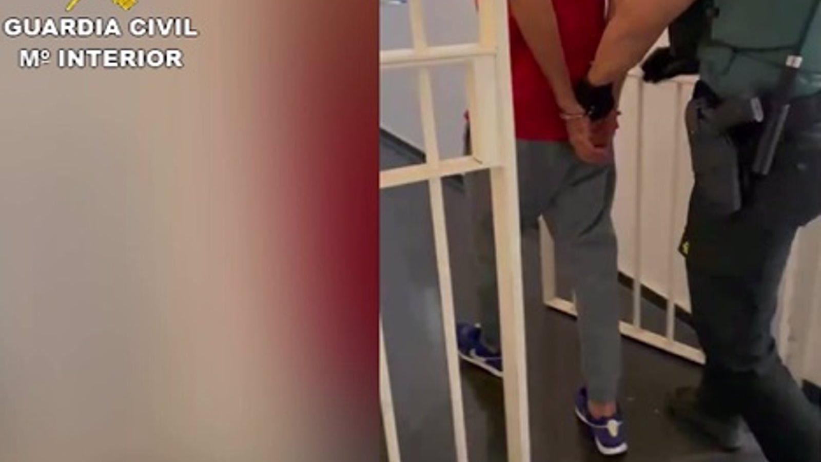 Detenido en Rivas un hombre que simulaba ser policía para cachear y robar a varios menores sus pertenencias