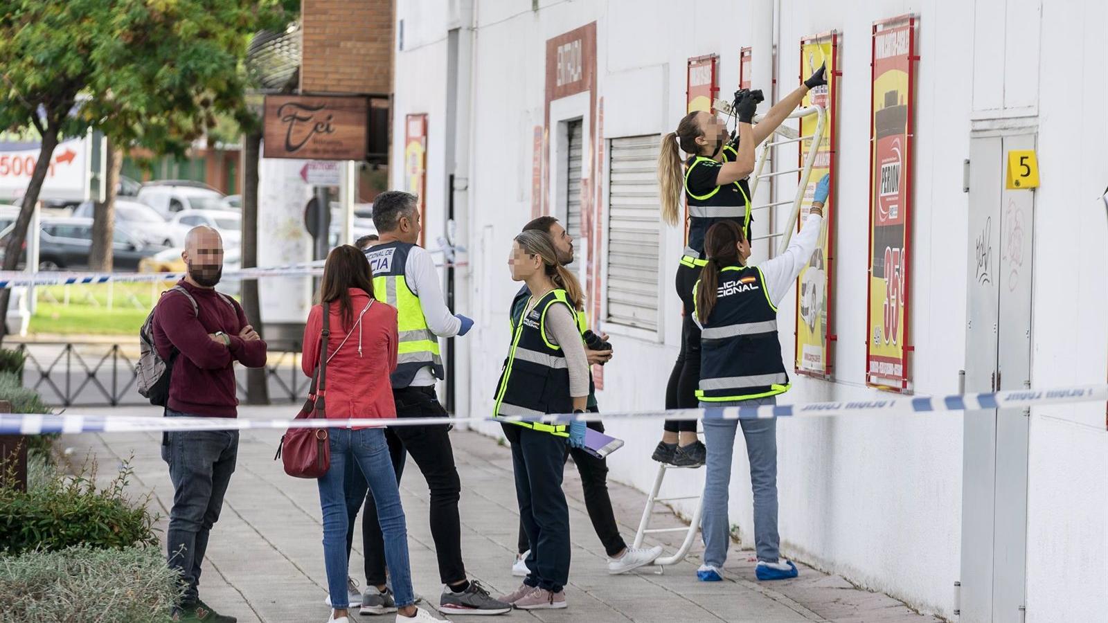 La Policía Nacional crea un grupo conjunto, con agentes de Fuenlabrada y Alcorcón, para resolver los últimos dos crímenes
