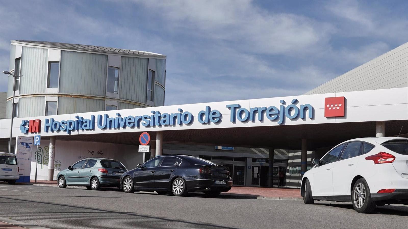 Sanitarios de la Agrupación de la Base Aérea conocen los servicios del Hospital de Torrejón