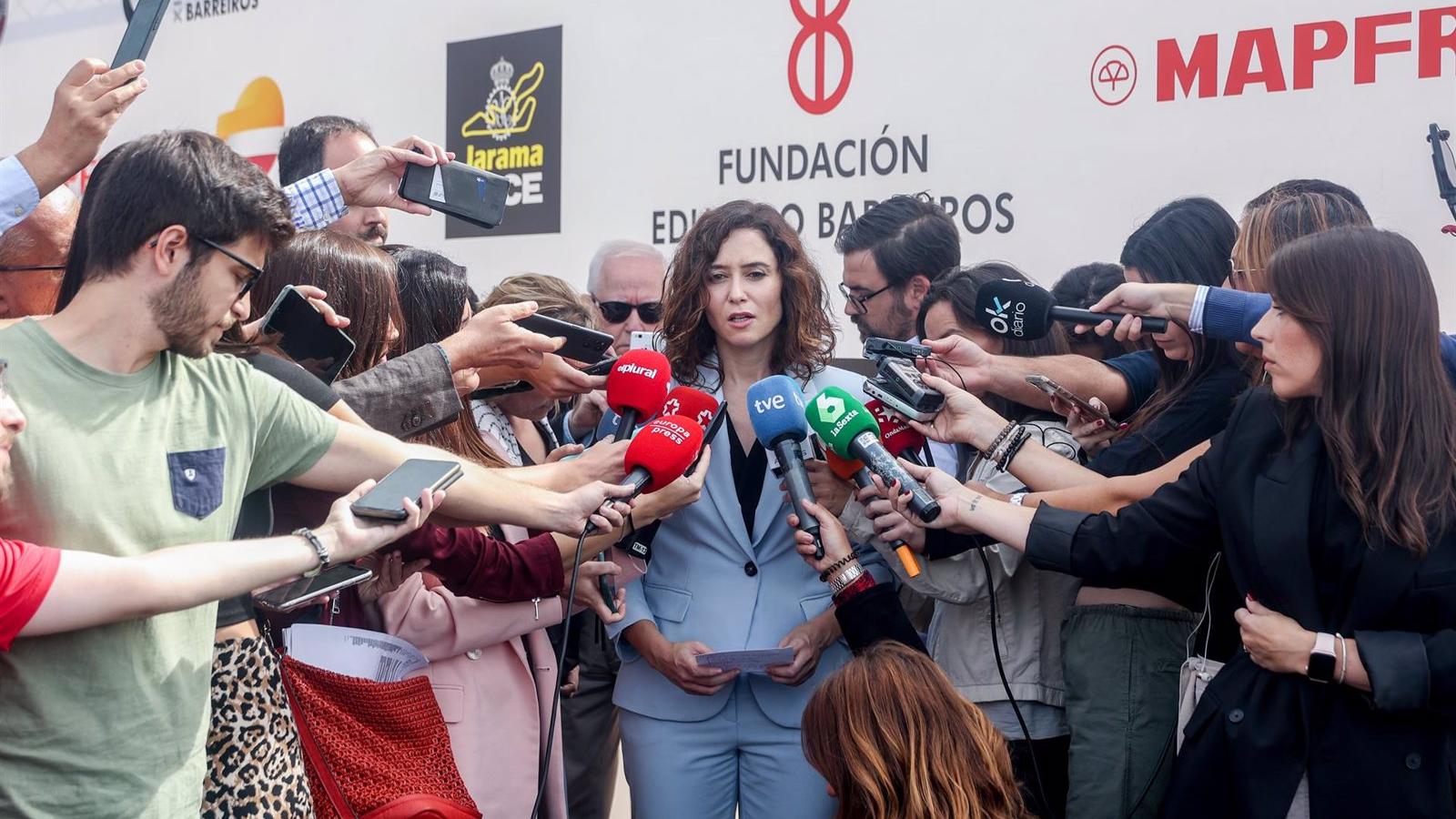 La Presidenta regional negocia para que Madrid tenga un Gran Premio de F1 aunque no aclara si circuito urbano o en el Jarama