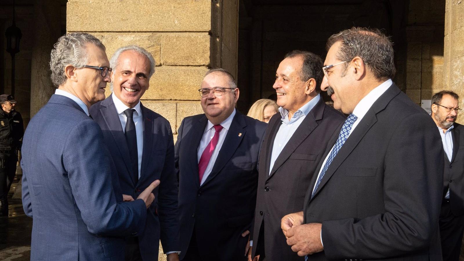 La Comunidad de Madrid pide agilidad para incorporar nuevos medicamentos al SNS y acortar los tiempos de demora