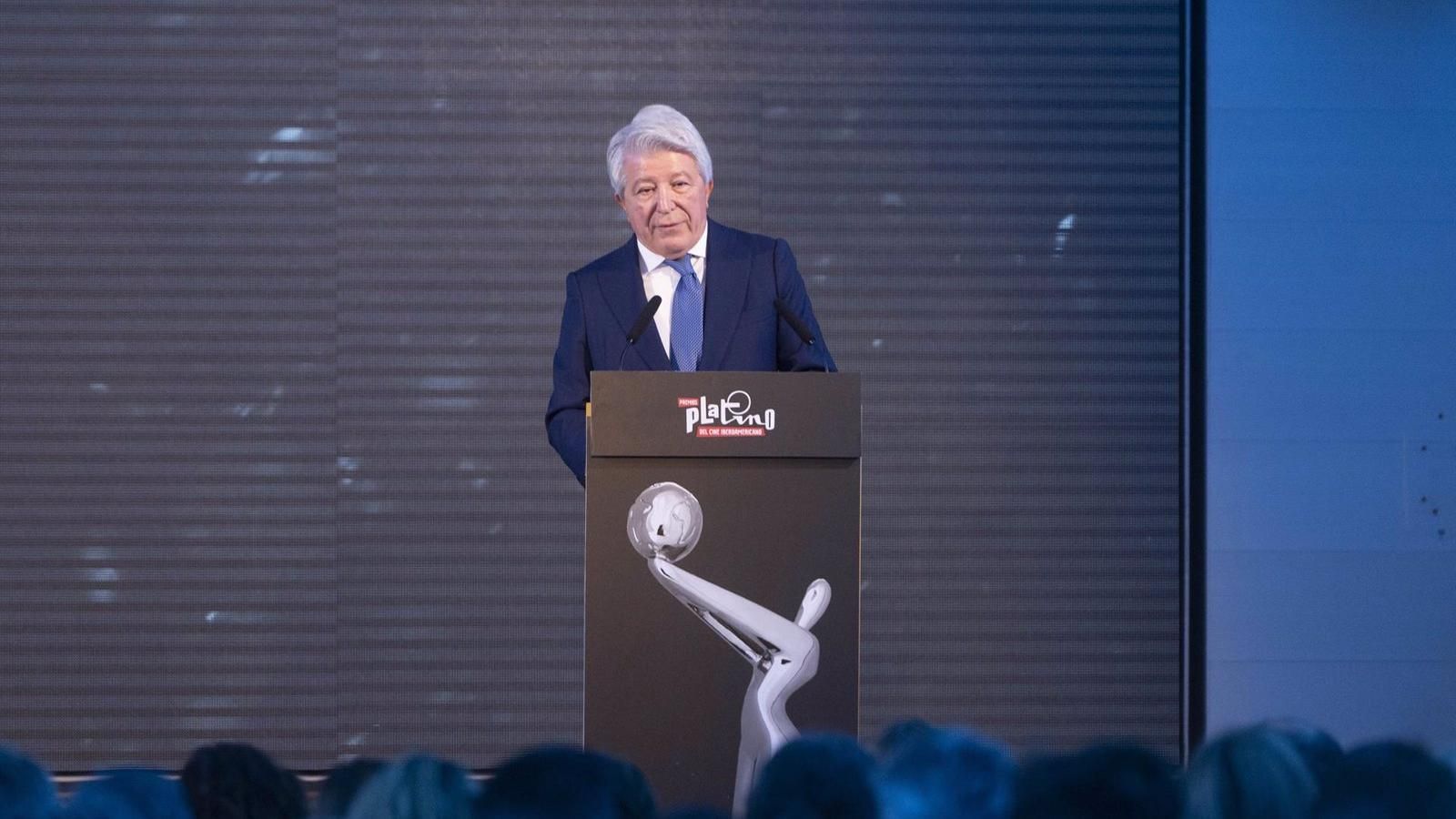 Cerezo no ve "el final" de la etapa de Simeone y cree que Joao Felix "triunfará en el Atlético"