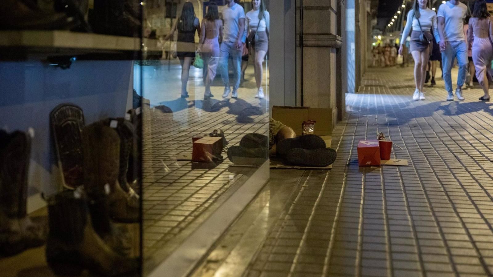 Las personas sin hogar suben un 24,5% en diez años en España, hasta casi 30.000