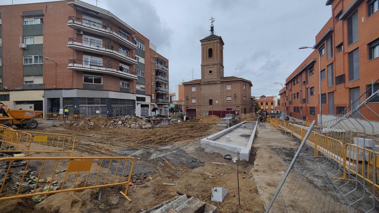 La plaza de la Emperatriz en Carabanchel recuperará en primavera su uso estancial y peatonal