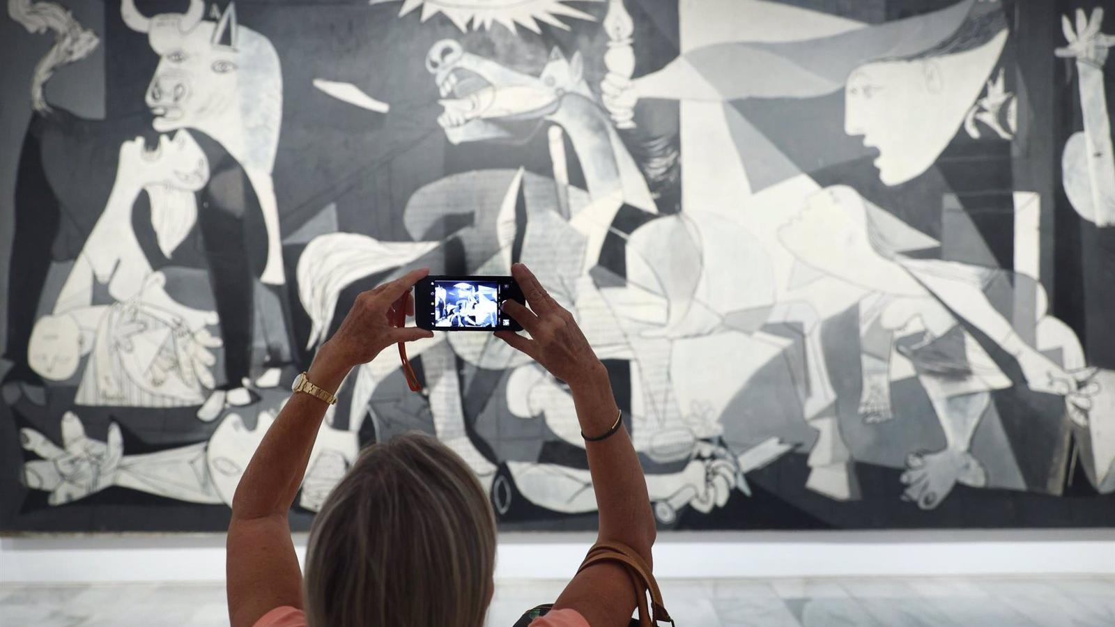 Los museos españoles, "en alerta" por el vandalismo de los activistas ambientales