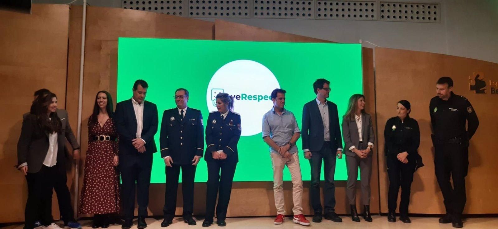 Un sello de calidad certificará que las viviendas de uso turístico pongan sonómetros para evitar molestias a los vecinos