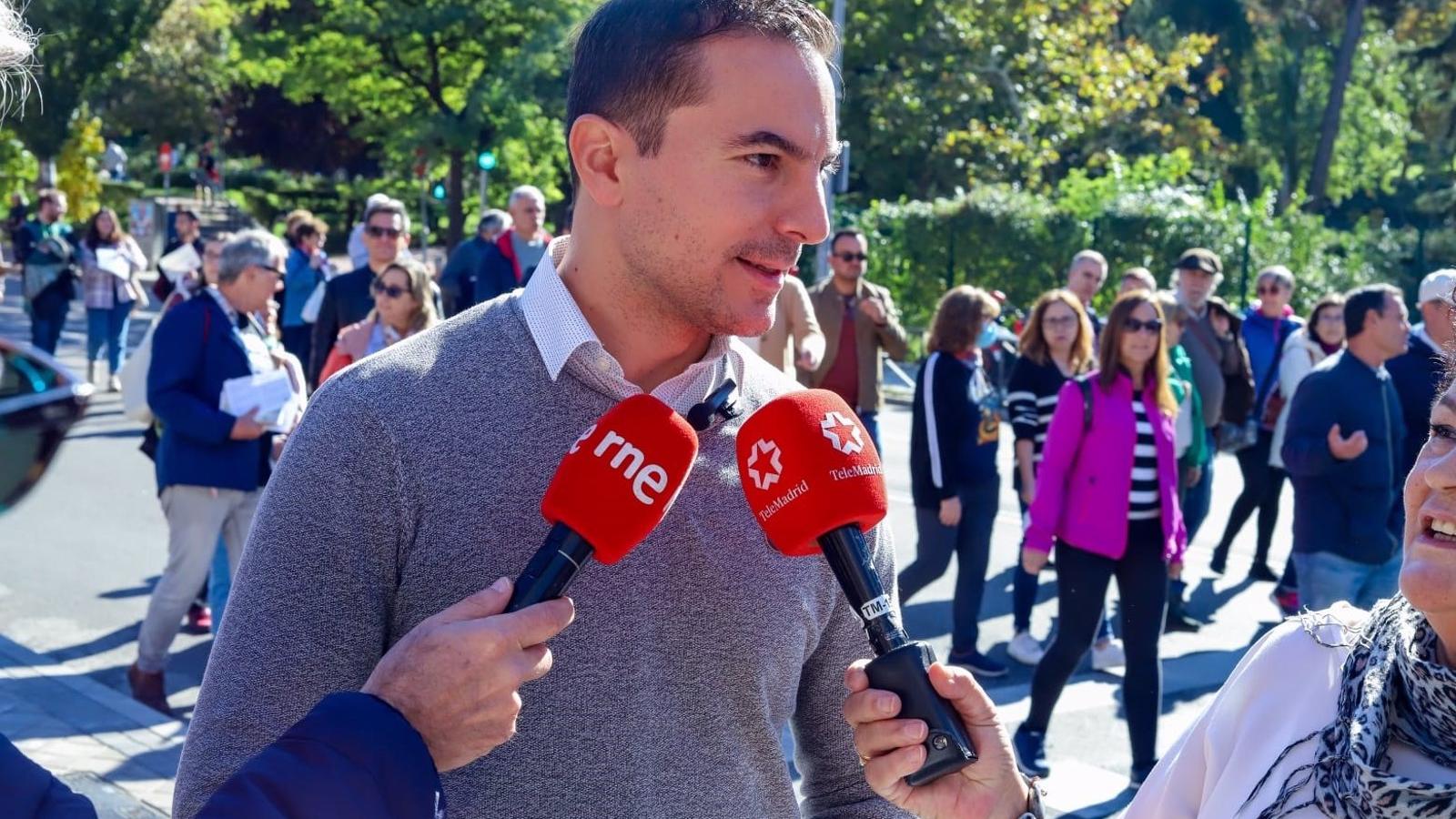 Lobato desvela que la candidata "lleva semanas formando un equipazo" y que se anunciará  antes del 21