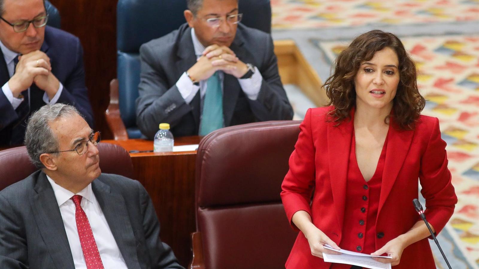 Díaz Ayuso a Monasterio: "Tiene que aceptar la crítica, estamos en un parlamento"