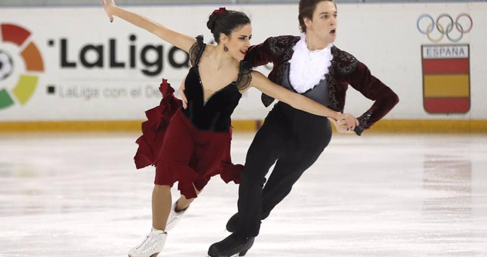 La patinadora olímpica Sara Hurtado charla con alumnos del IES Conde de Orgaz para fomentar el deporte femenino