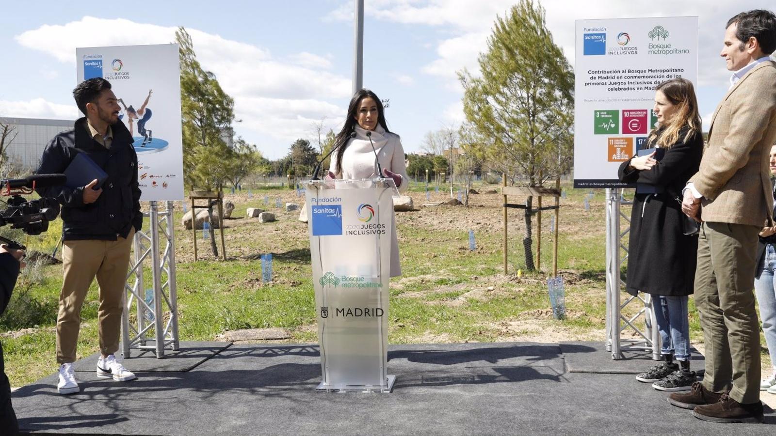 Comienza la plantación de 1.575 ejemplares en el Bosque Metropolitano