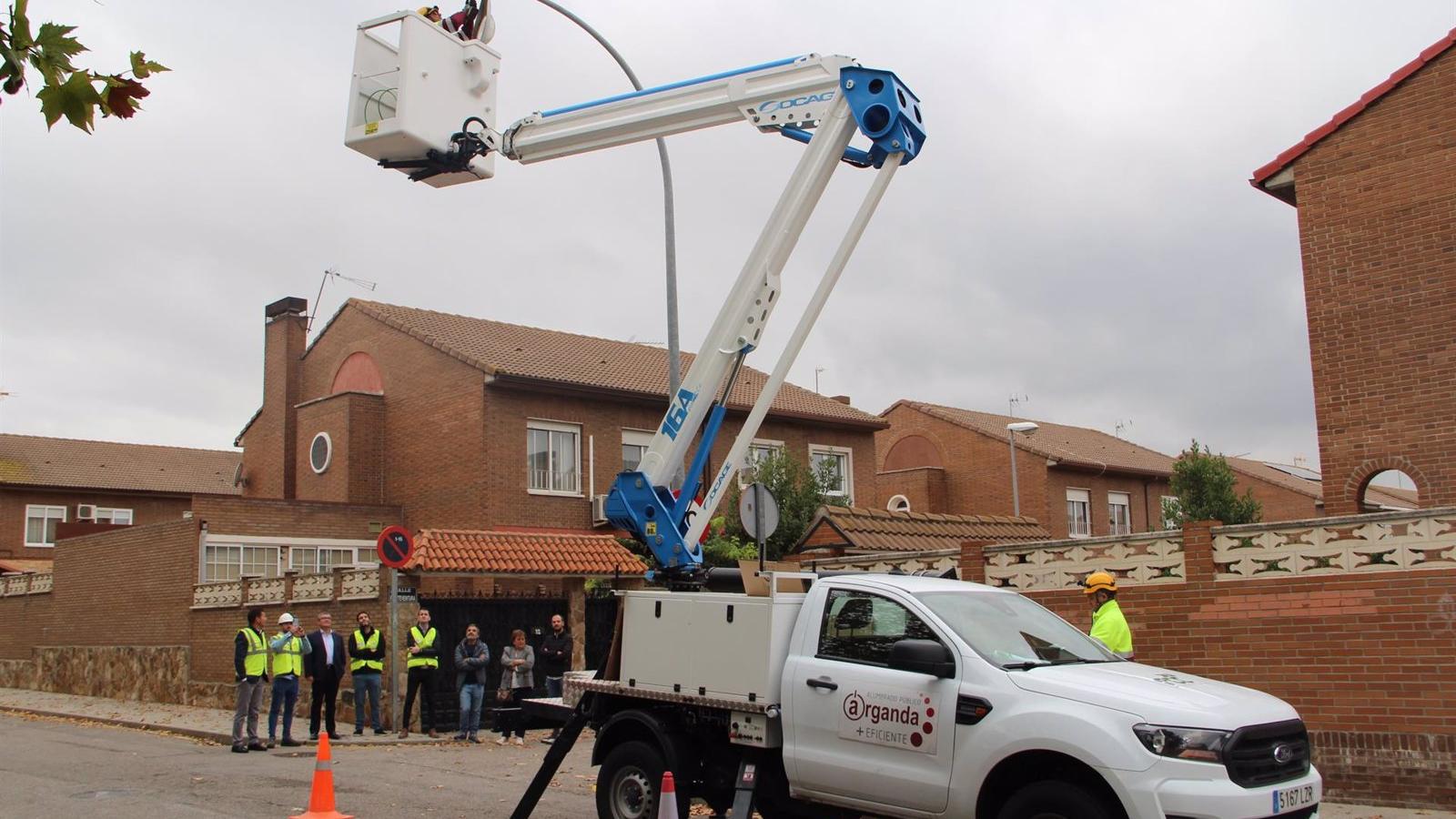 Los trabajos para instalar 8.553 luminarias en Arganda arrancan en La Poveda y el polígono industrial