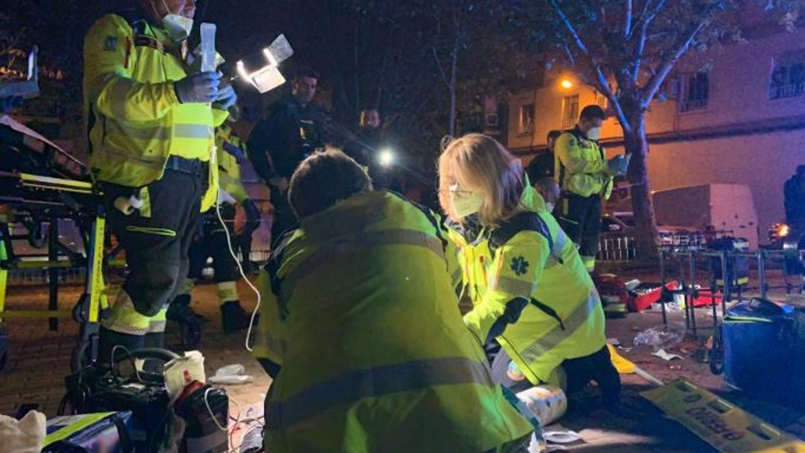 Cuatro personas con lesiones, tres por arma blanca, en una reyerta en un parque de Usera
