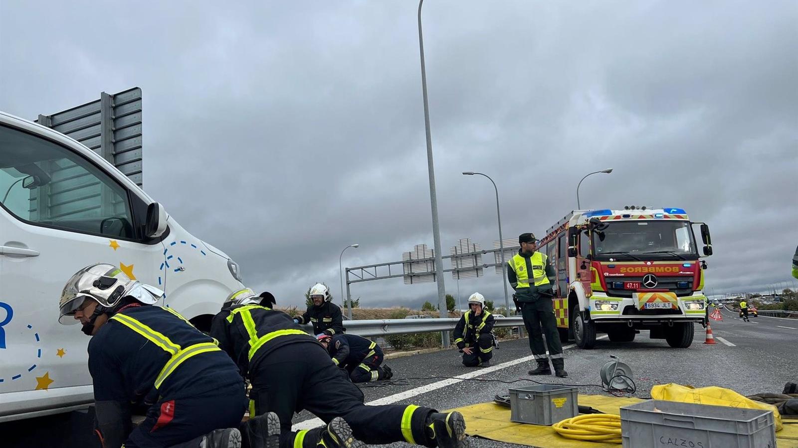 Muere una mujer de 28 años al ser atropellada tras salir de su coche después de un accidente en la M-40