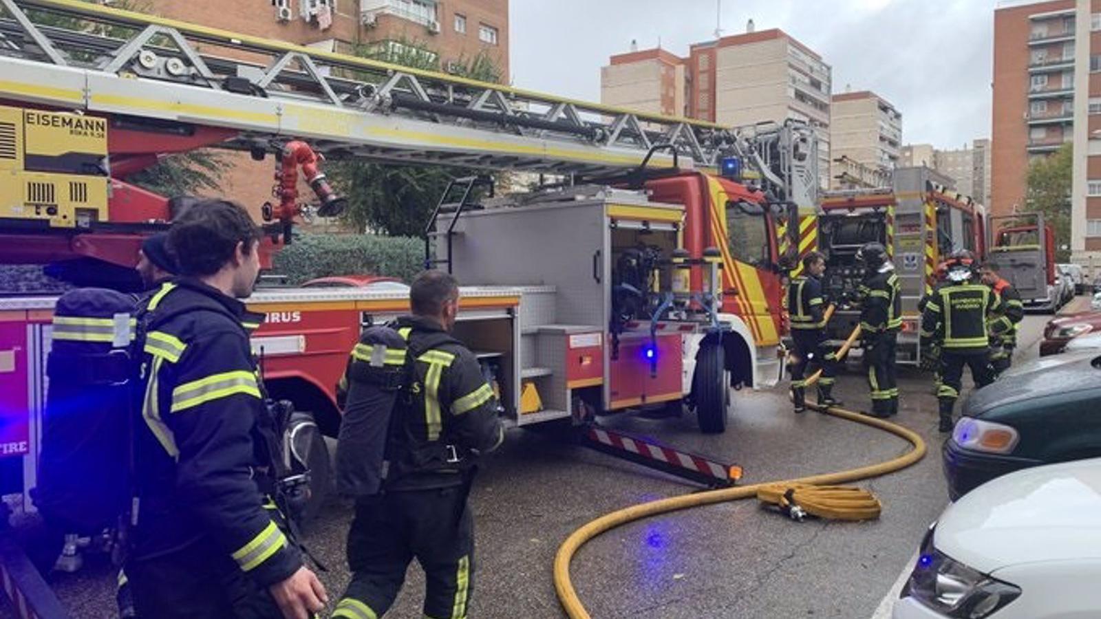 Sofocado un fuego en un piso de Aluche