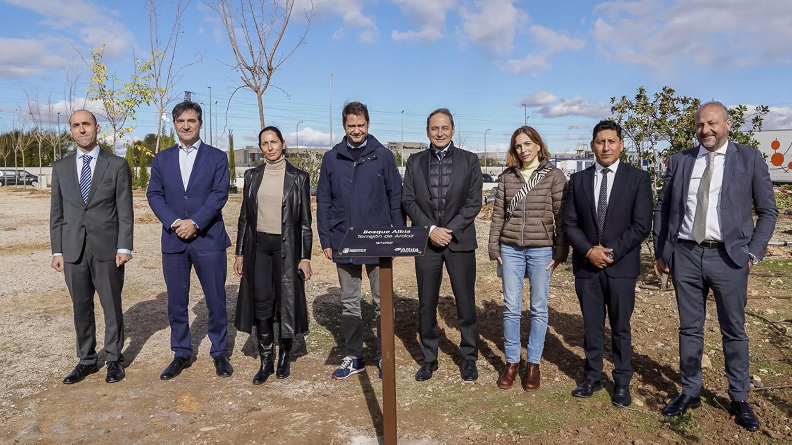Torrejón planta 150 nuevos árboles dentro del Plan de Reforestación