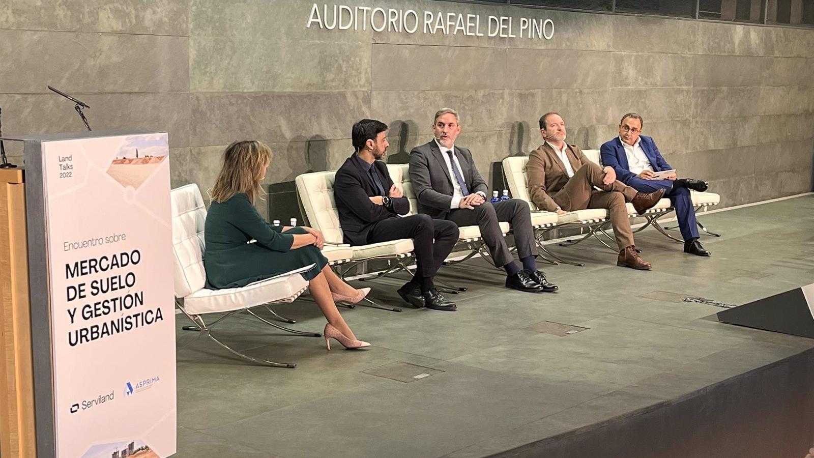 El Gobierno regional vende un tercio de las parcelas públicas que sacó al mercado y recauda cerca de 150 millones