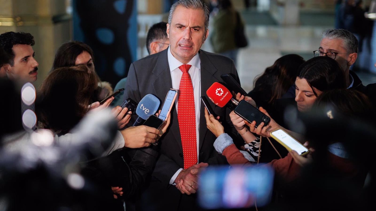 Martínez-Almeida culpa a la izquierda y a Vox de la falta de consenso en la declaración por el 25N