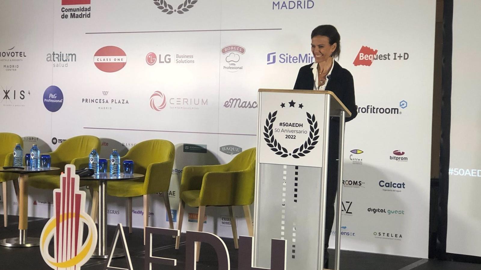 Maíllo ve "necesario" elevar la capacitación del sector turístico para que la capital "dé un salto cualitativo"