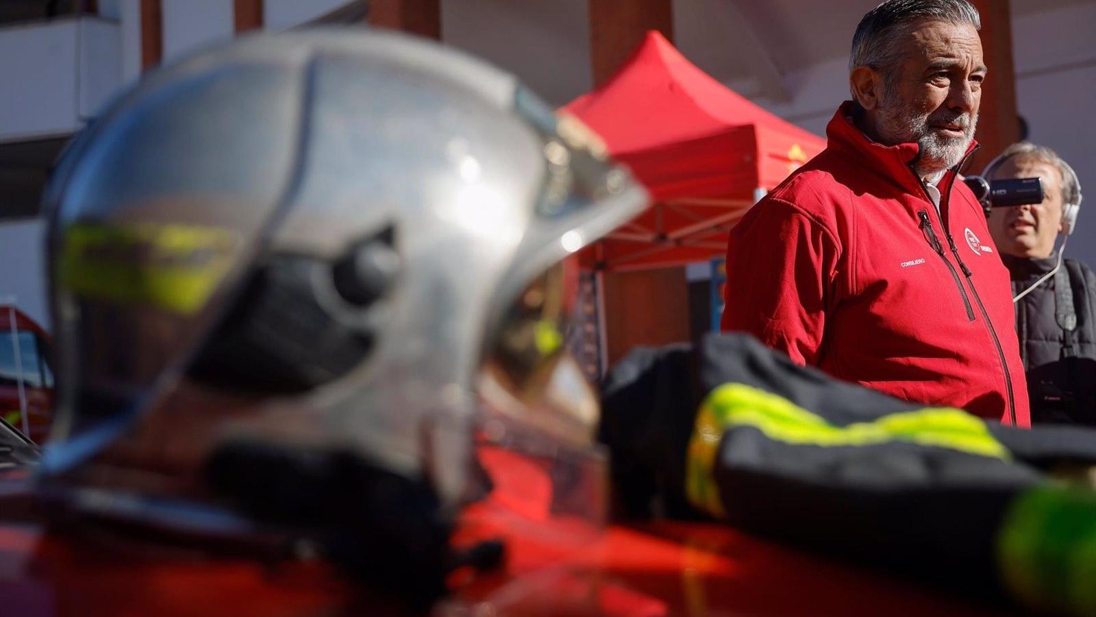 Enrique López aconseja medidas de autoprotección para evitar incendios en el hogar