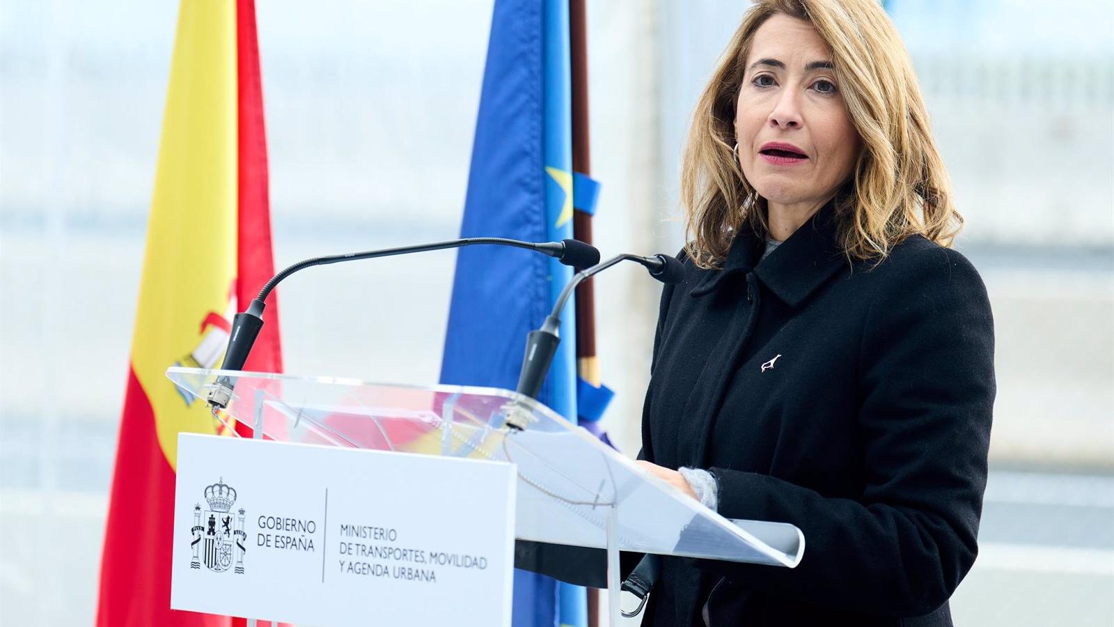 El Ministerio de Transportes modifica las condiciones de los abonos gratuitos de Media Distancia para evitar irregularidades