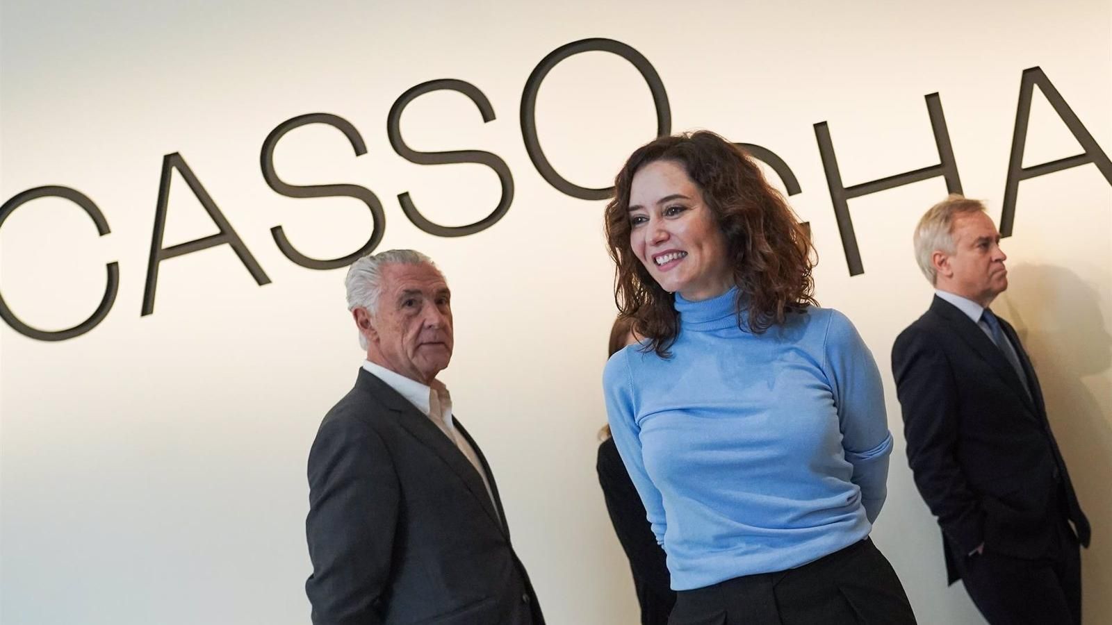 Díaz Ayuso visita la muestra dedicada a Picasso y Chanel en el Museo Thyssen-Bornemisza