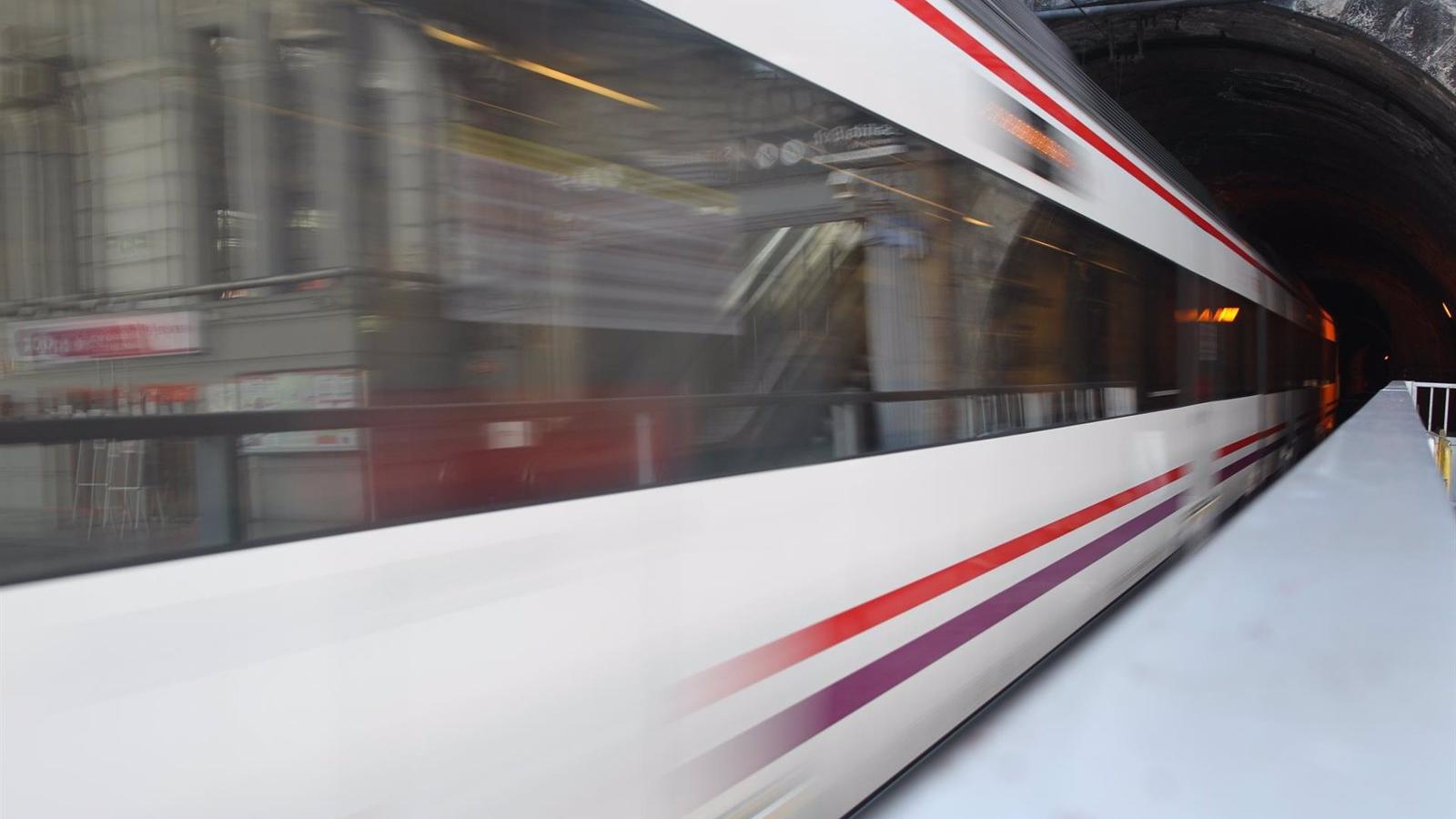 Demoras y retenciones en los trenes de Cercanías de las líneas C3, C4 y C5 por averías