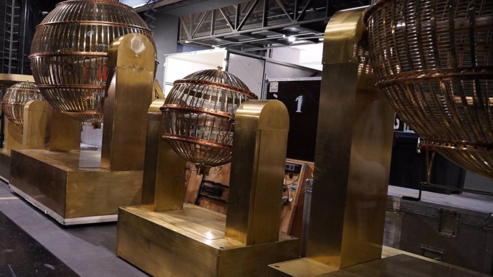Los bombos del Sorteo Extraordinario de Navidad 2022 ya están en el Teatro Real de Madrid