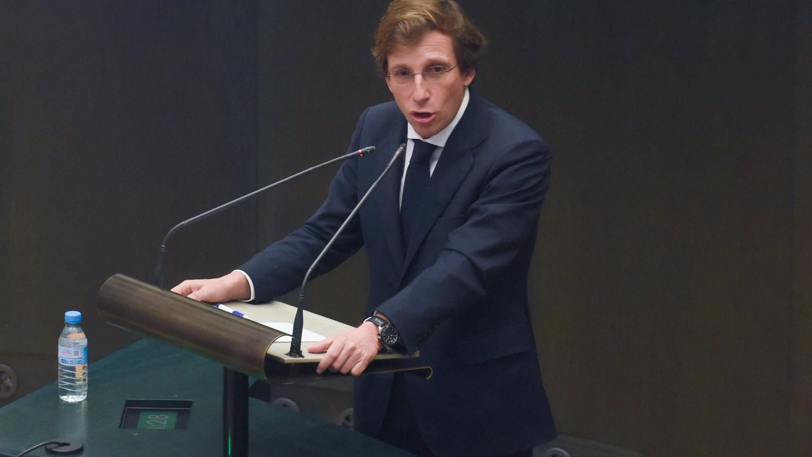 Martínez-Almeida pide a los socialistas críticos con Sánchez que hagan "gestos" y no quedarse en "lágrimas de cocodrilo"