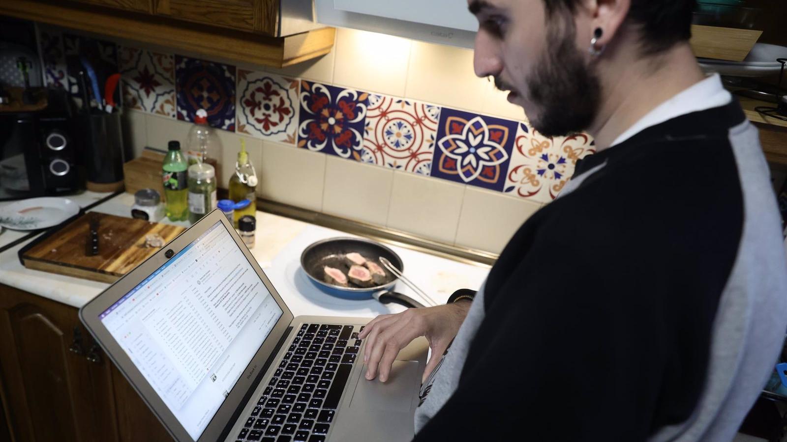 Los españoles mejoran su valoración sobre el teletrabajo