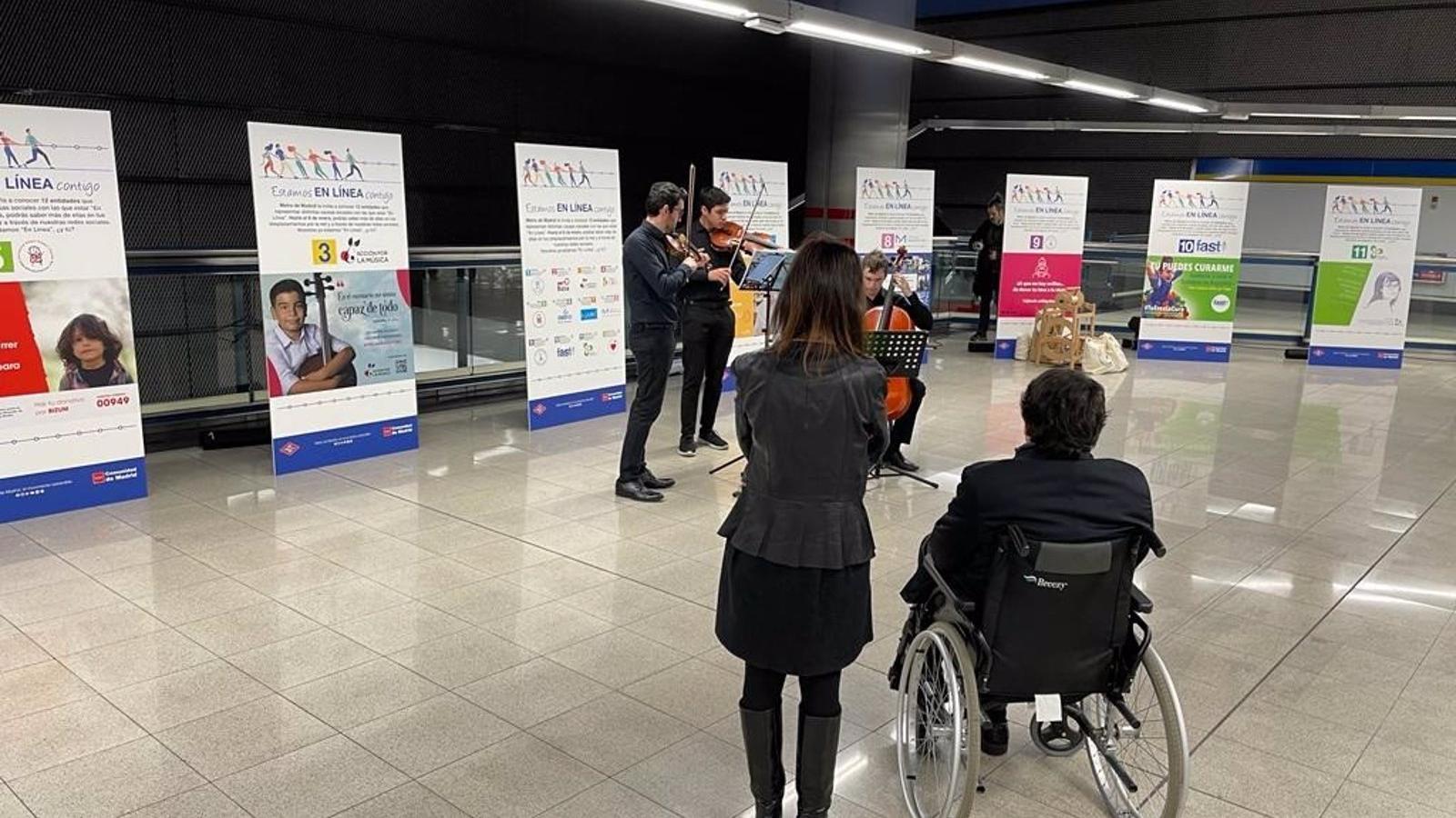 Las líneas de Metro apadrinarán una causa solidaria hasta el 13 de enero