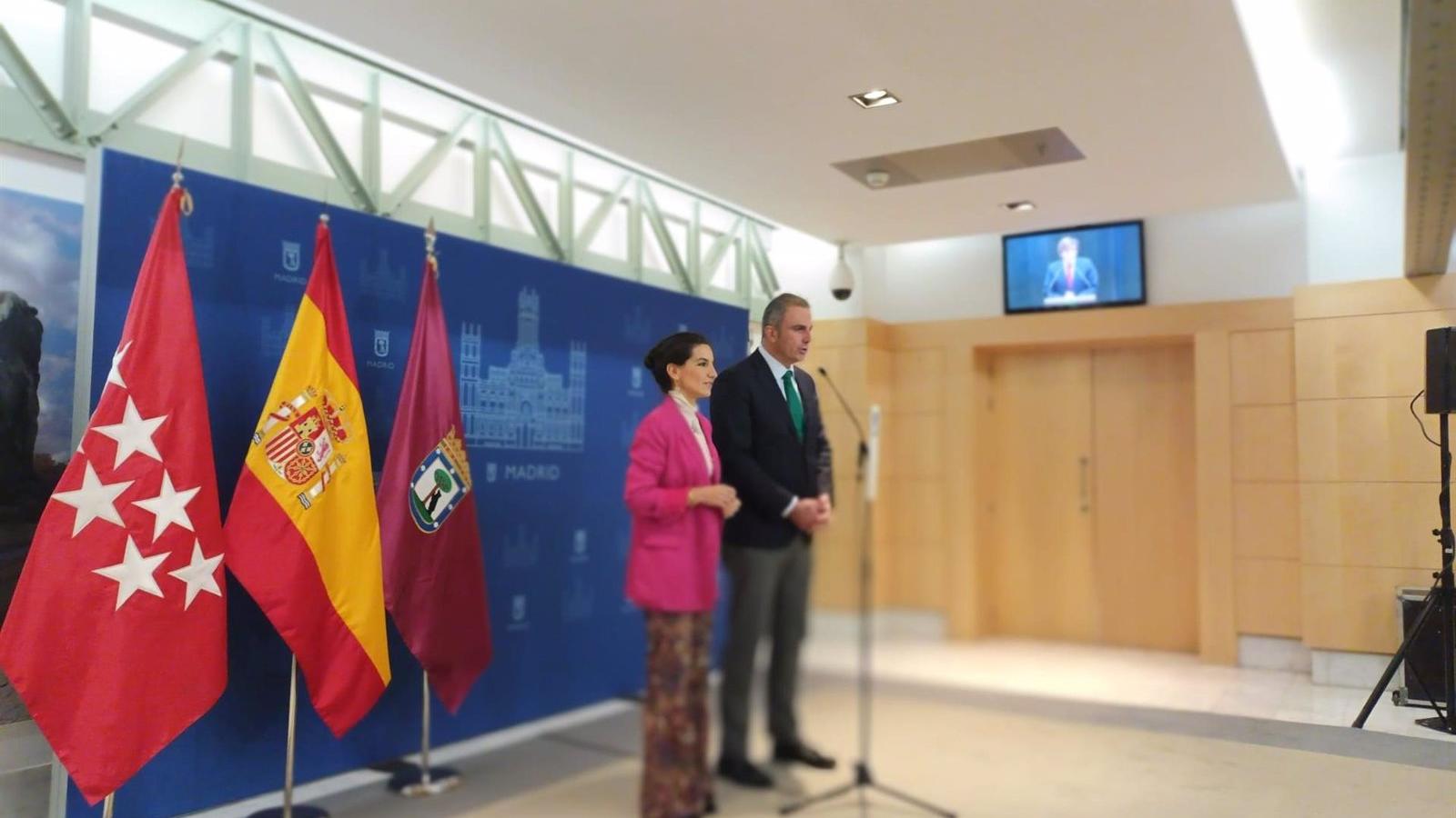 Smith y Monasterio escenifican la unidad de Vox "sin baronías ni batallitas"