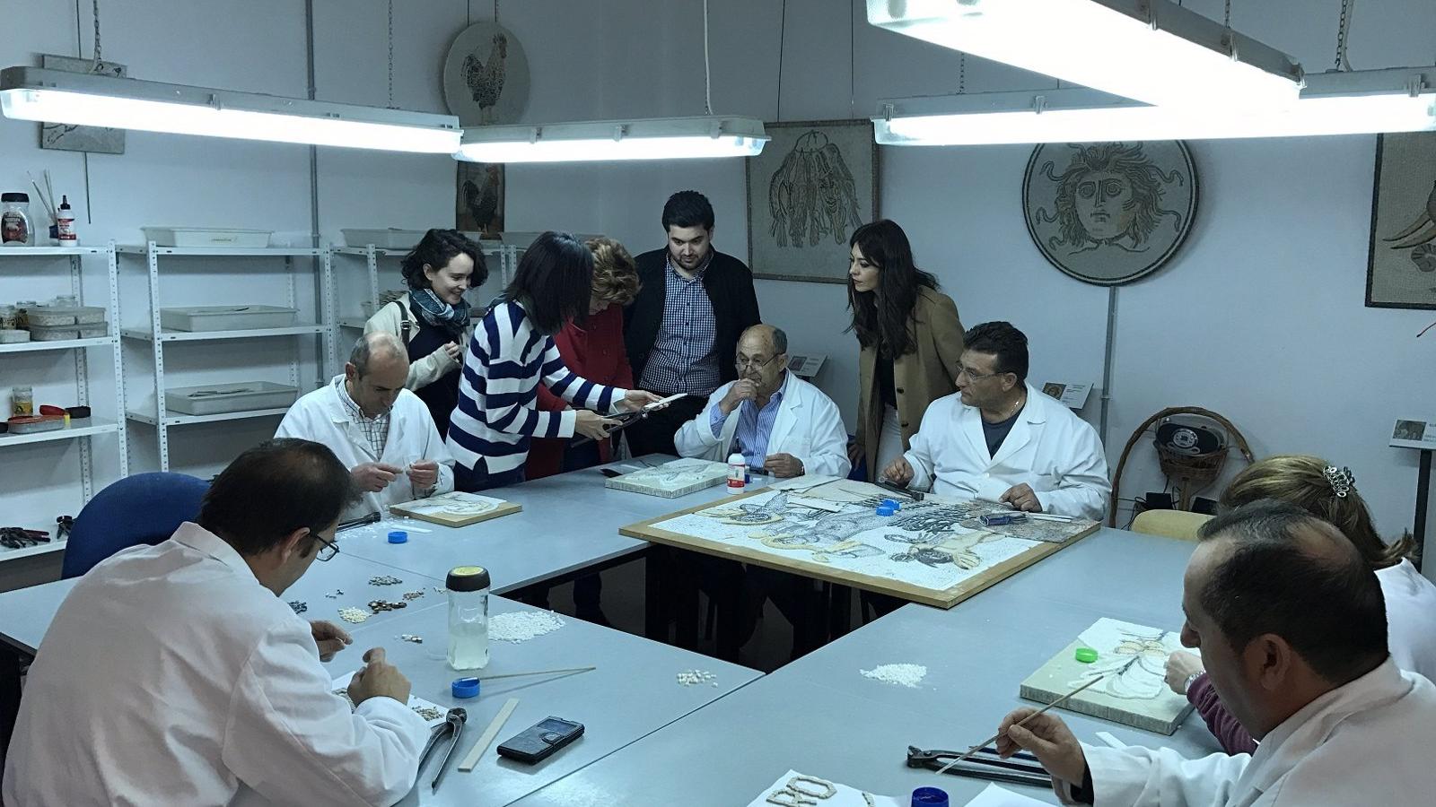 Nuevas ayudas regionales de 1.300 euros para la integración laboral de personas en riesgo y exclusión social