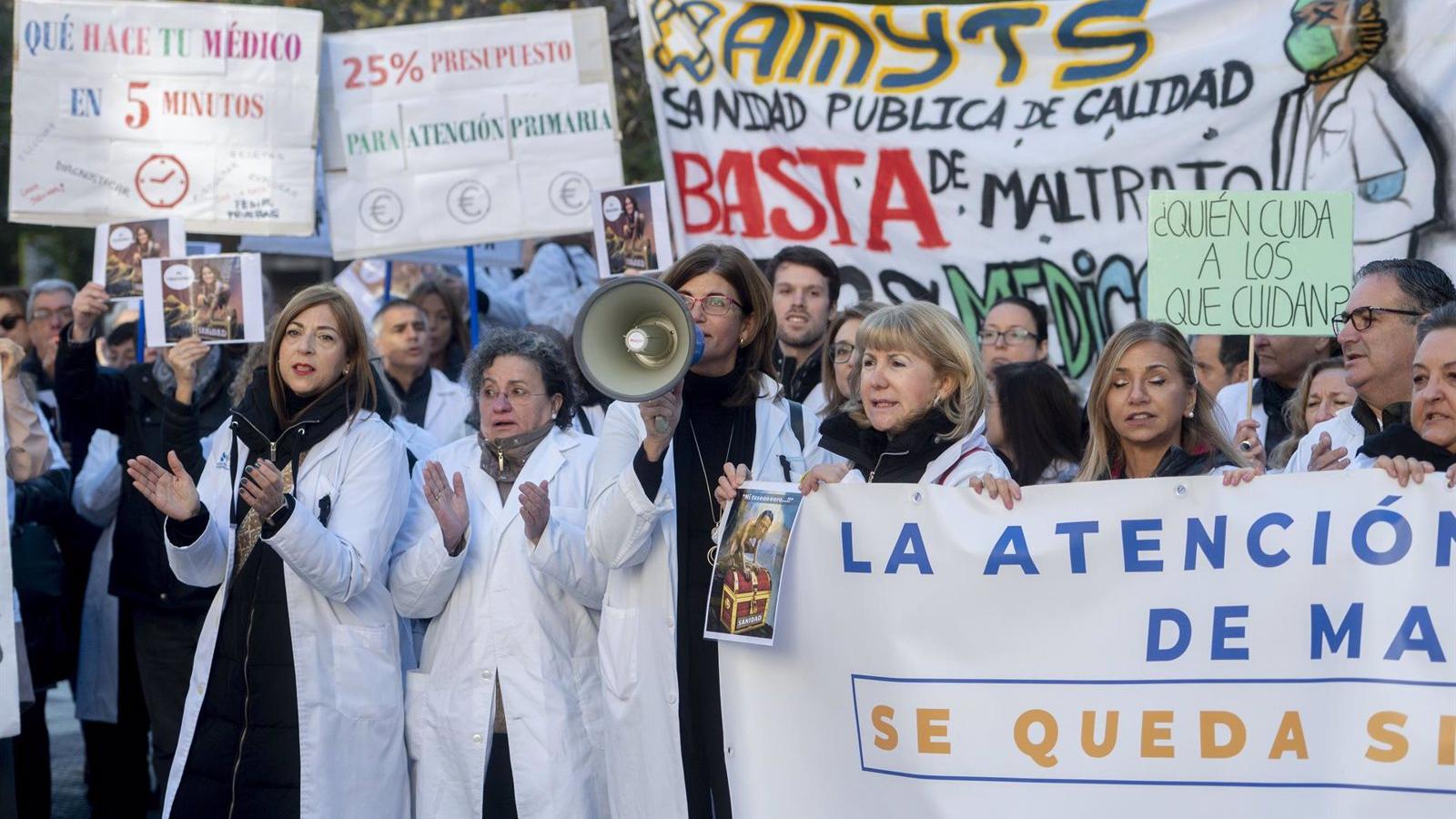 Díaz Ayuso dice que ve "intencionalidad política" en la huelga y acusa a Amyts de cambiar de criterios constantemente en la negociación