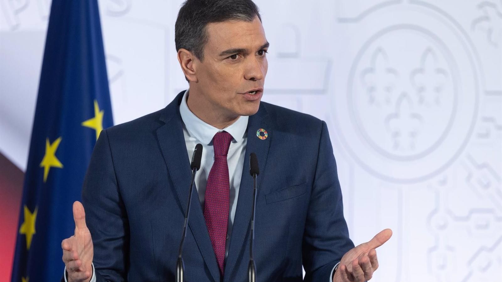 El Gobierno prorroga seis meses las rebajas fiscales de la luz y el gas y congela el precio del butano