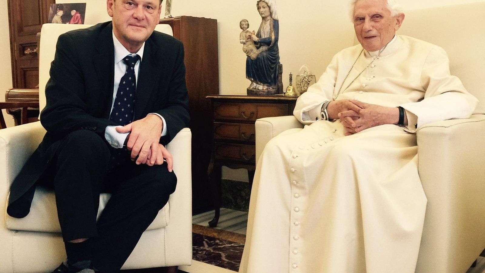 Peter Seewald, biógrafo de Benedicto XVI: "Siempre estuvo comprometido con la verdad, incluso aunque fuera incómoda"