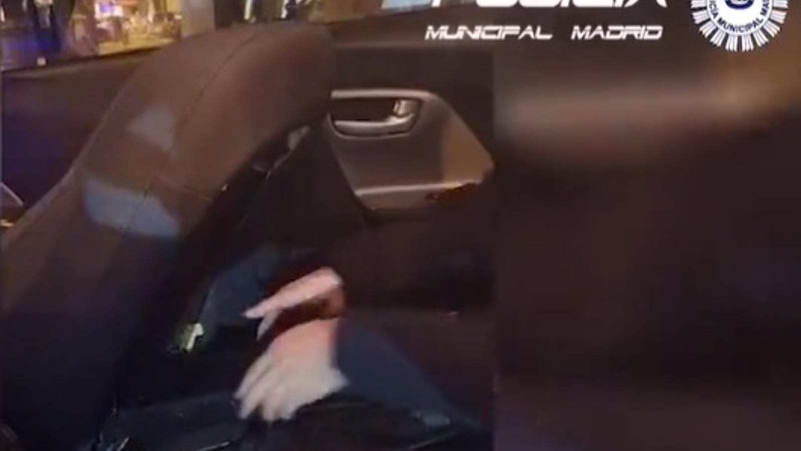 Encuentran más de un kilo de cocaína en el asiento de un coche que circulaba por Tetuán