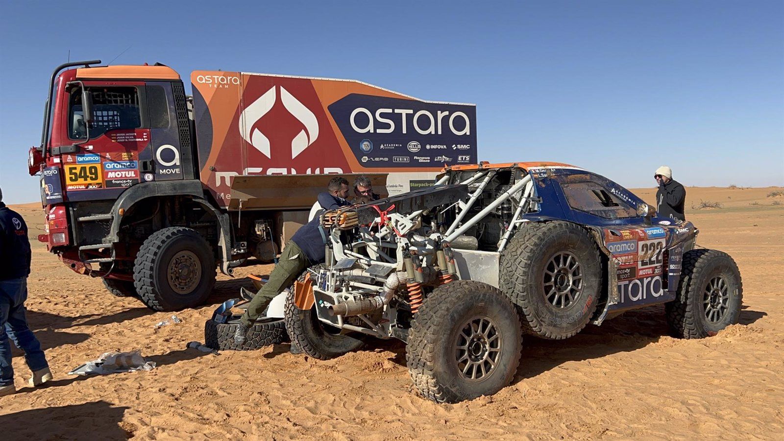 Laia Sanz consigue terminar la quinta etapa tras sufrir un aparatoso accidente