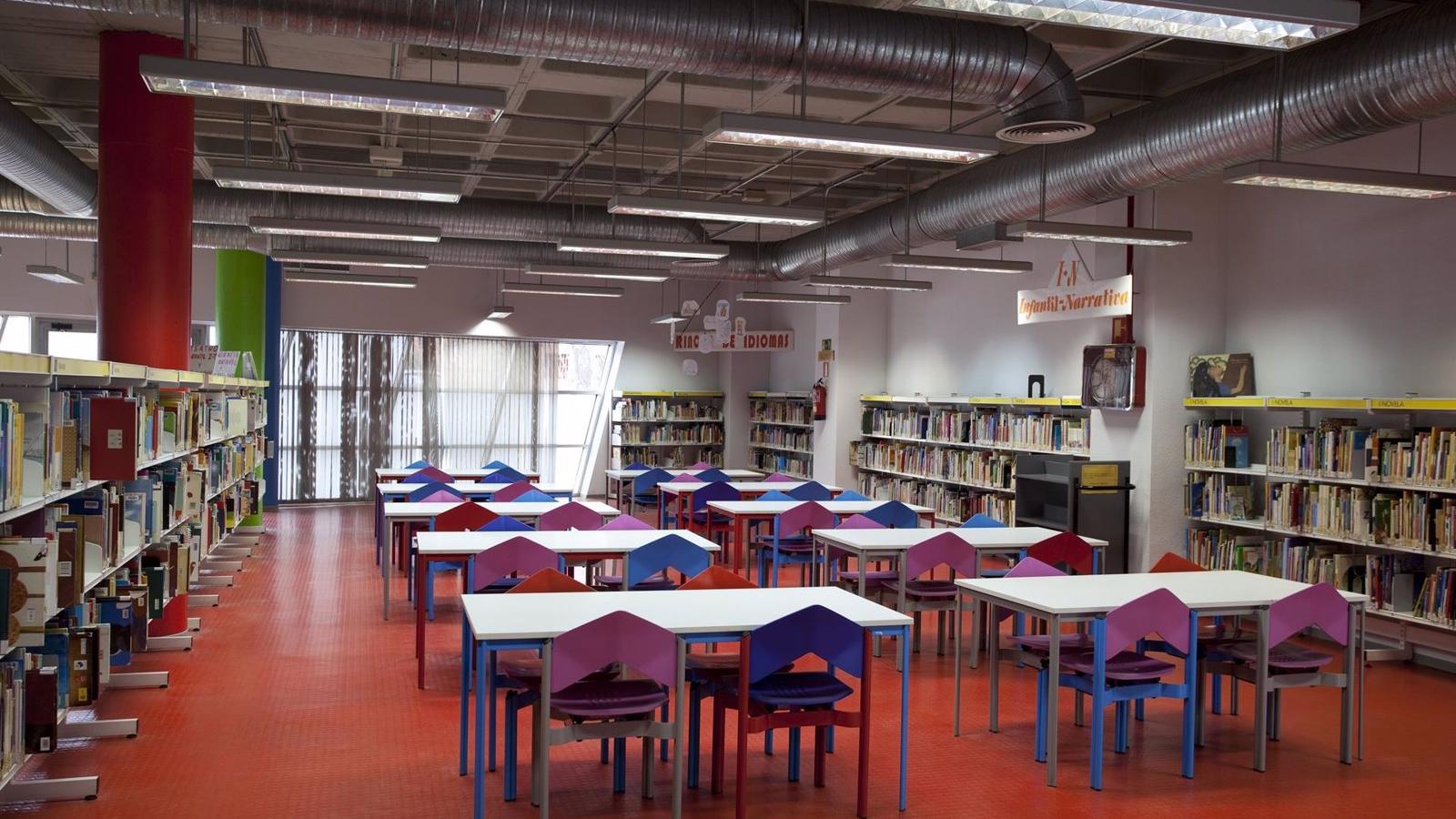 Las bibliotecas públicas regionales amplían su horario para facilitar la preparación de los exámenes