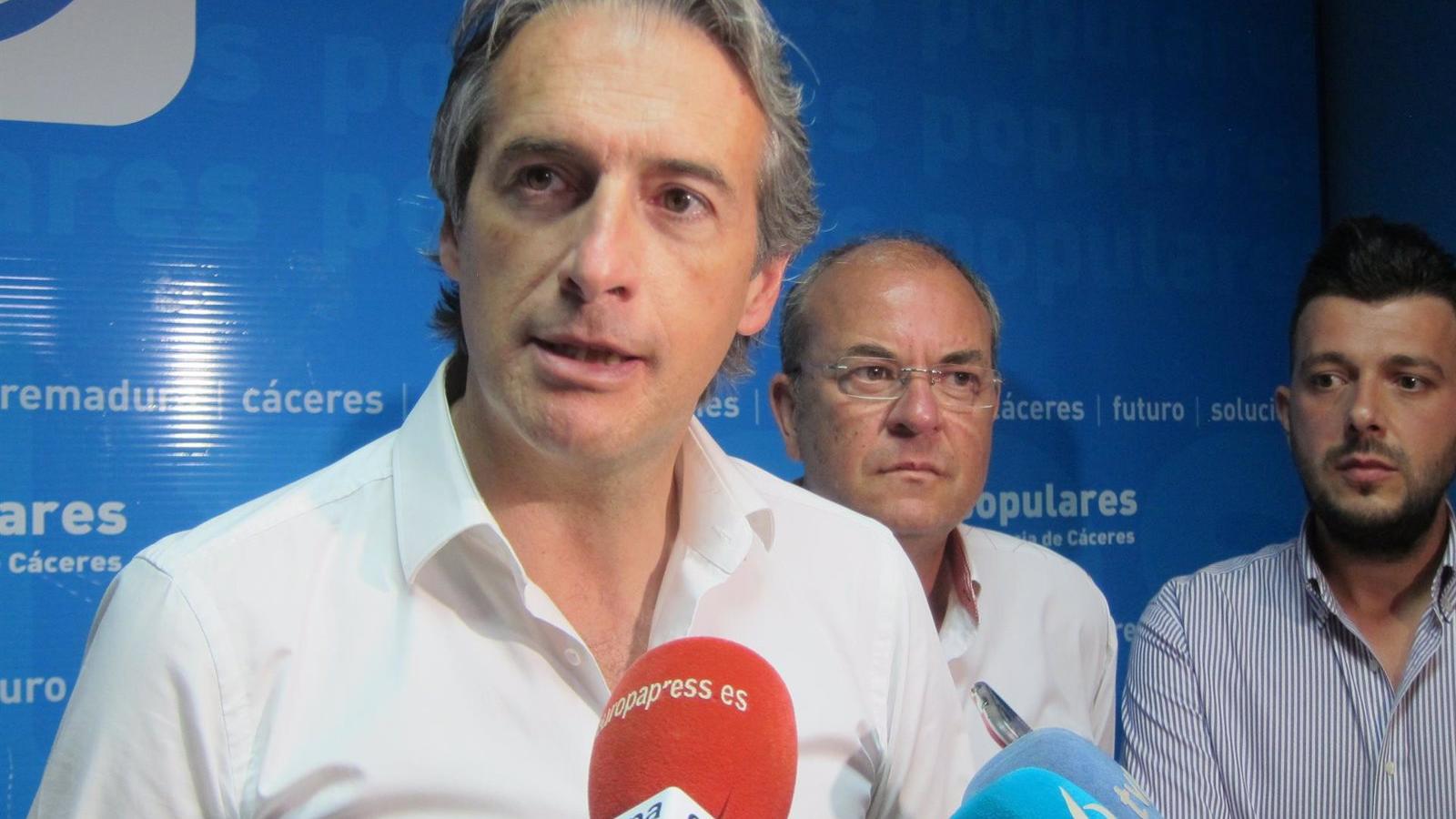 El PP nombra al exministro Iñigo de la Serna coordinador del programa electoral para las elecciones de mayo